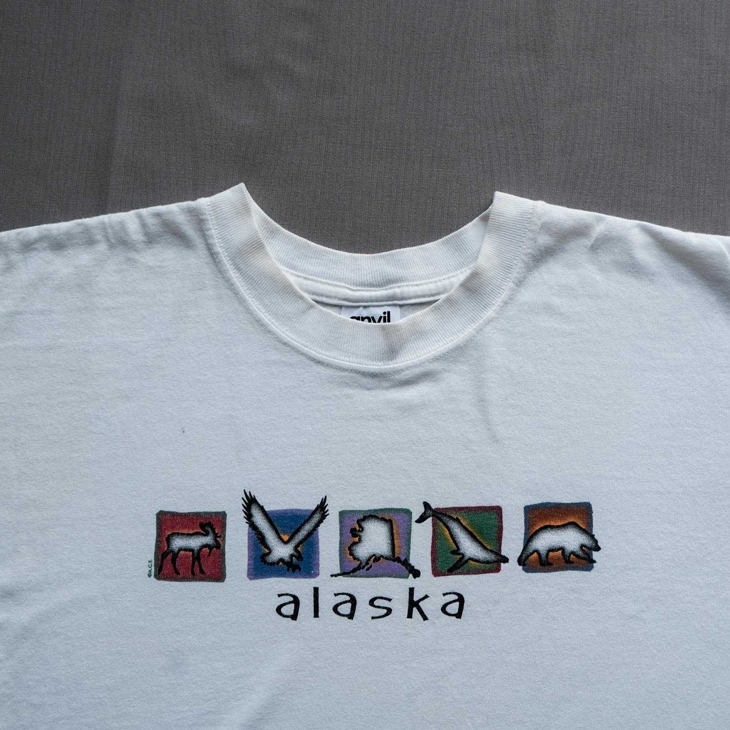 ANVIL “Alaska Wildlife” Graphic Tee | L | Assembled in El Salvador 🇸🇻 (Fabric Made in USA 🇺🇸)