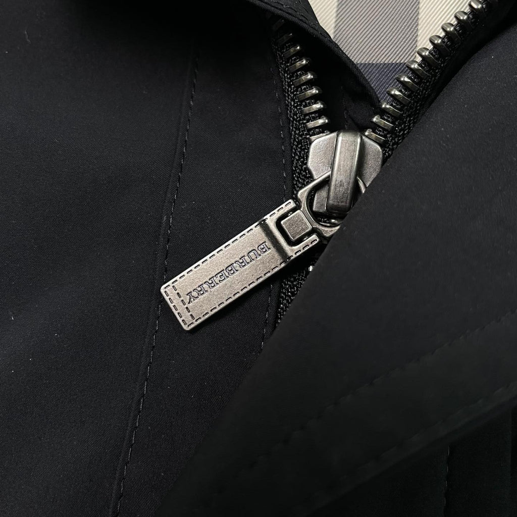 Burberry London Mid-Length Coat | Size L | Made in Korea