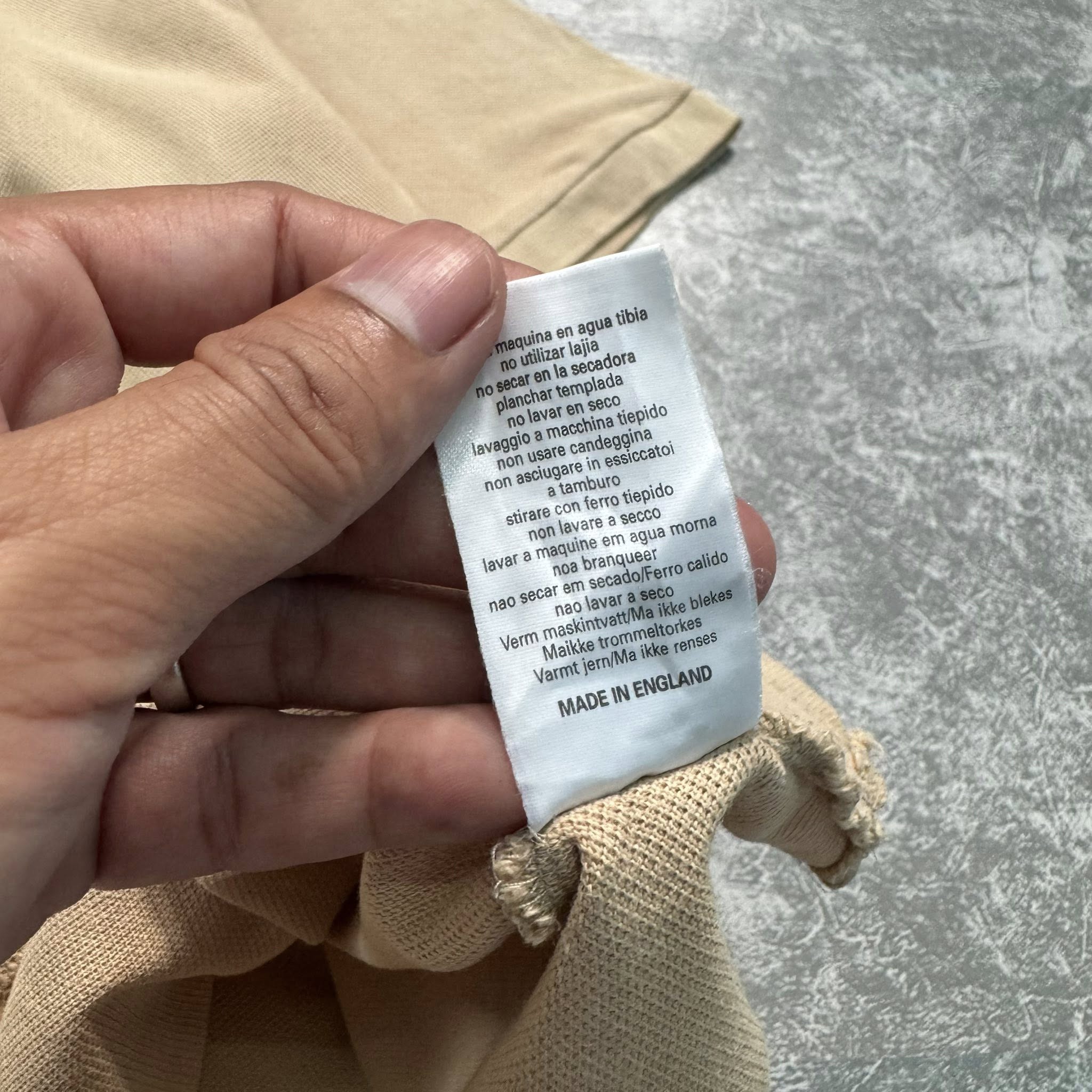 Burberrys Embroidered Crest Polo Shirt | M | Made in England 🇬🇧