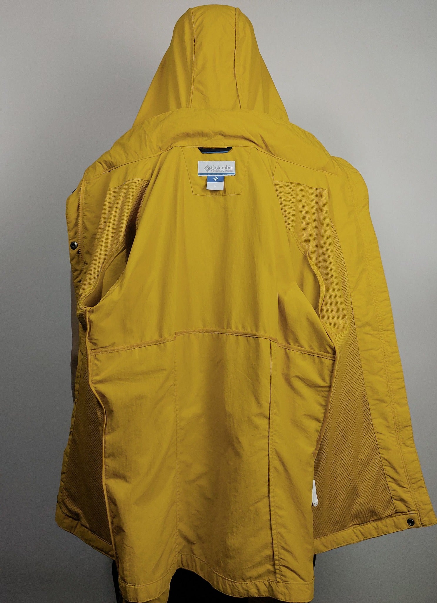 Columbia Omni-Shield Tech Jacket | Size M | Made in China 🇨🇳