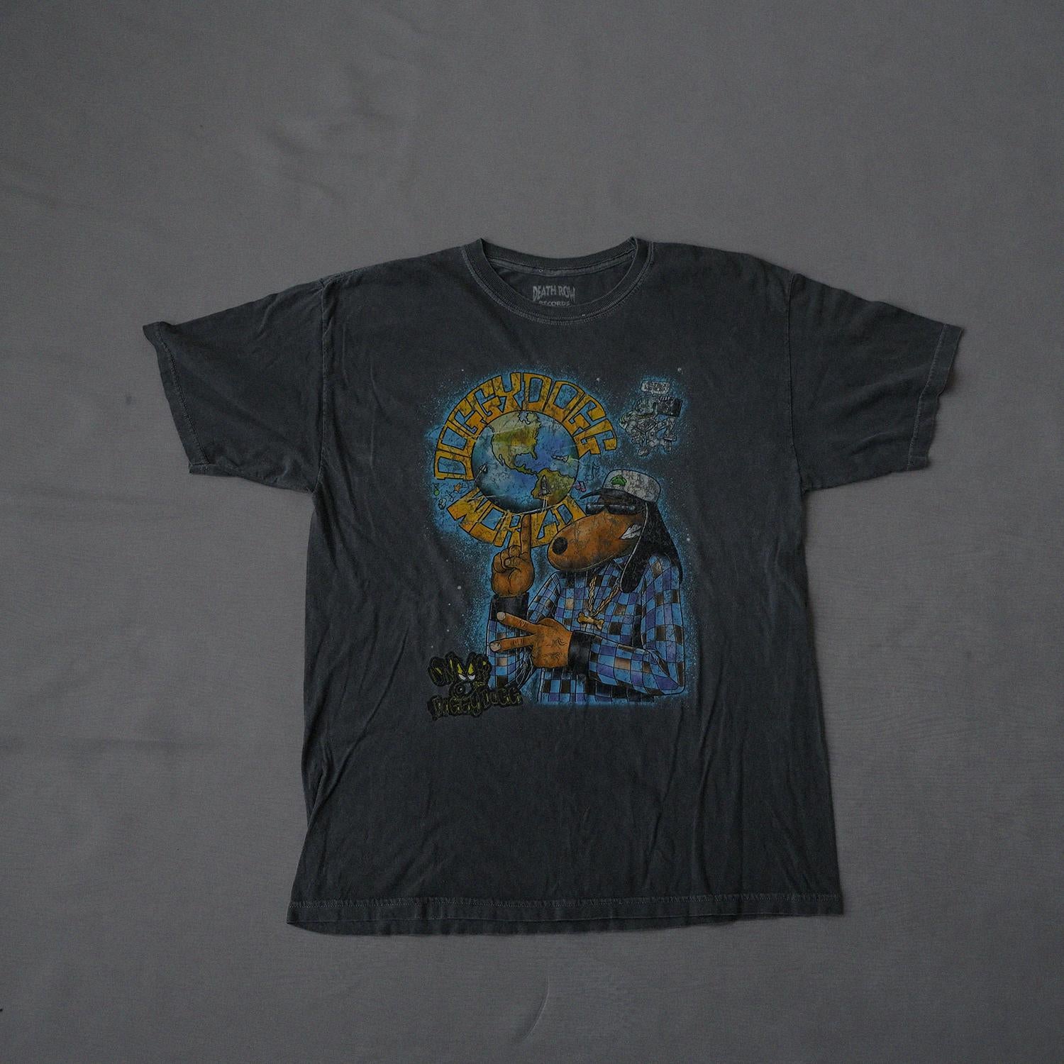 Death Row Records "DOGGYDOGG WORLD" T-Shirt | Size L | Made in China 🇨🇳