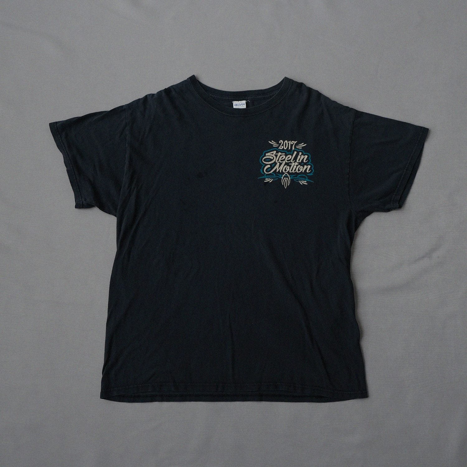 Gildan T-Shirt | M (estimated) | Made in Haiti 🇭🇹