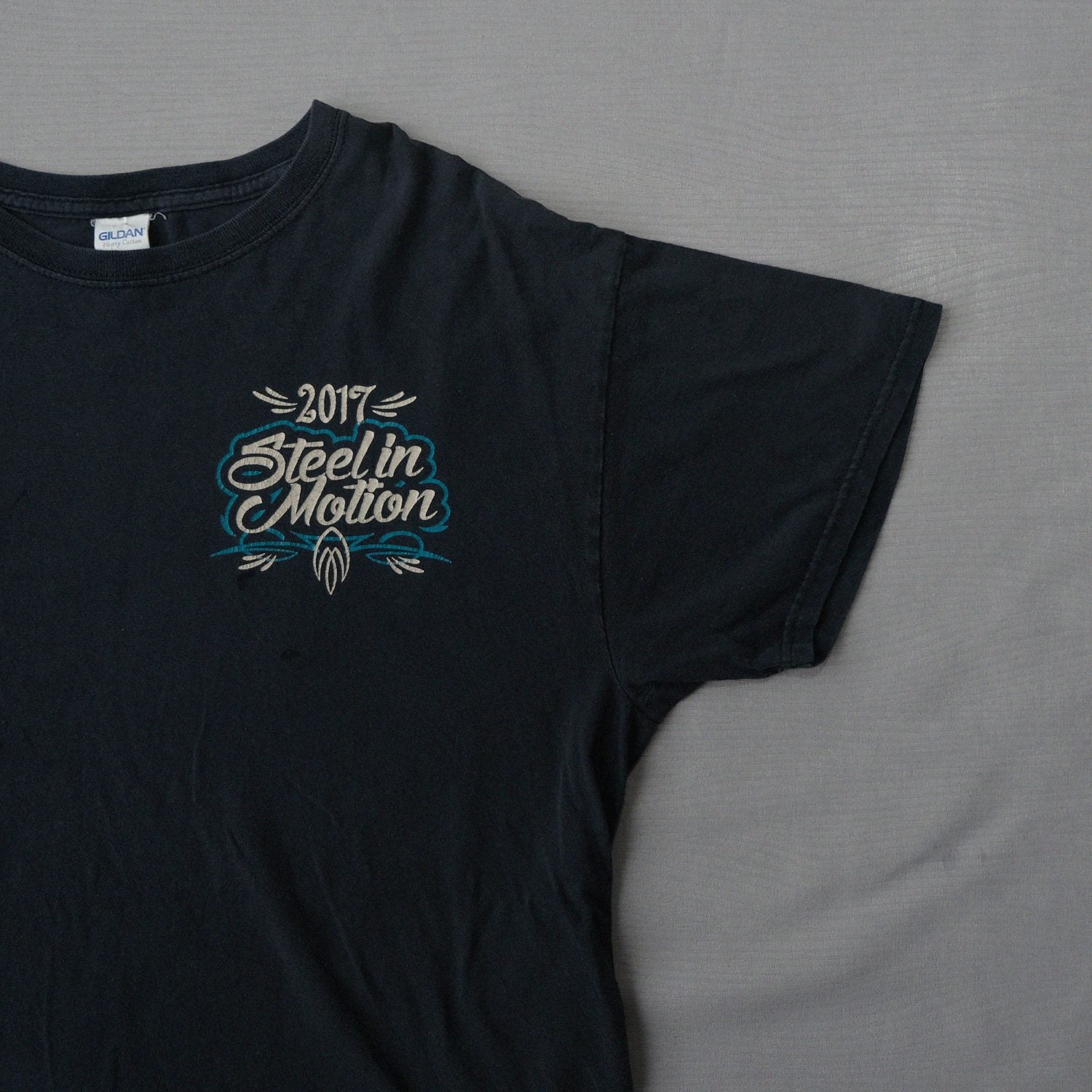 Gildan T-Shirt | M (estimated) | Made in Haiti 🇭🇹