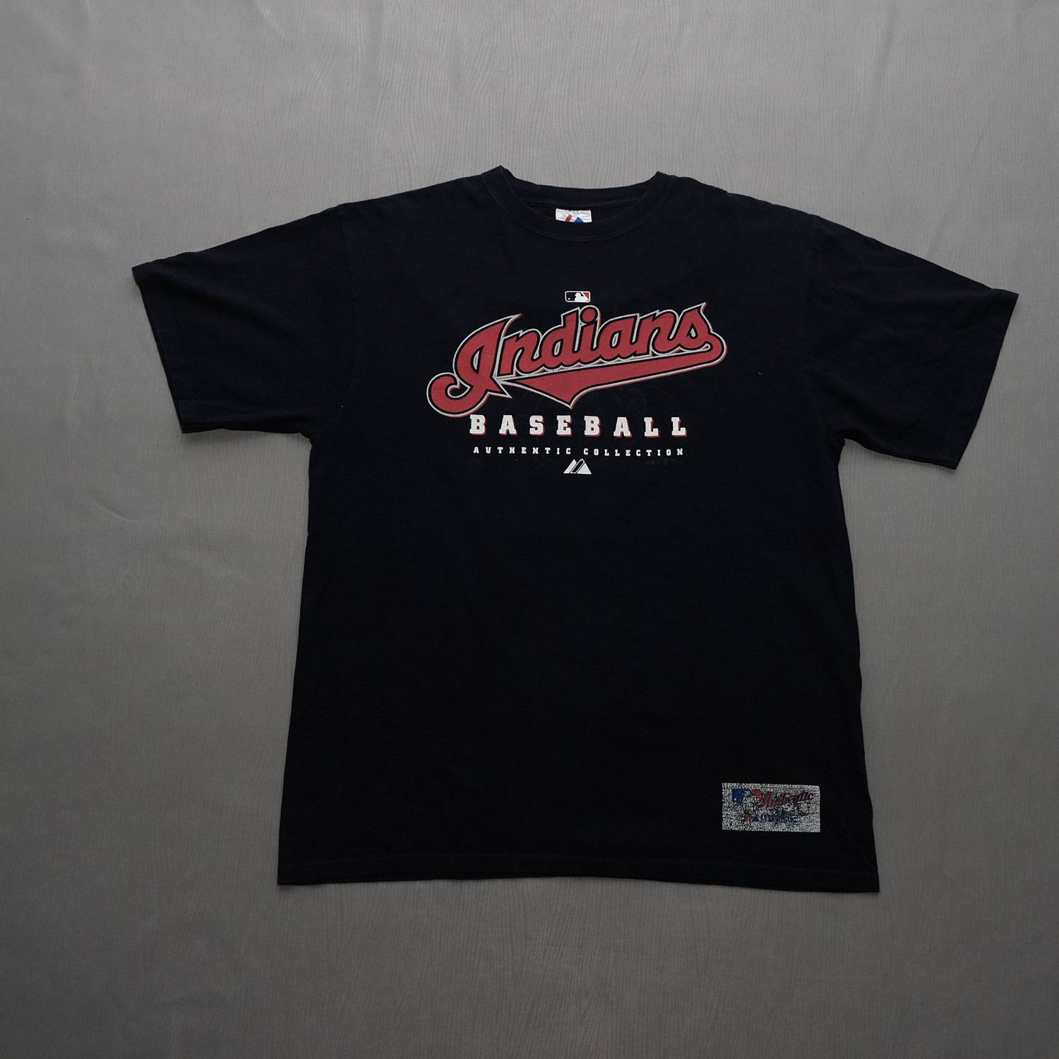 Majestic MLB “Indians Baseball” T-Shirt | L | Made in Honduras 🇭🇳