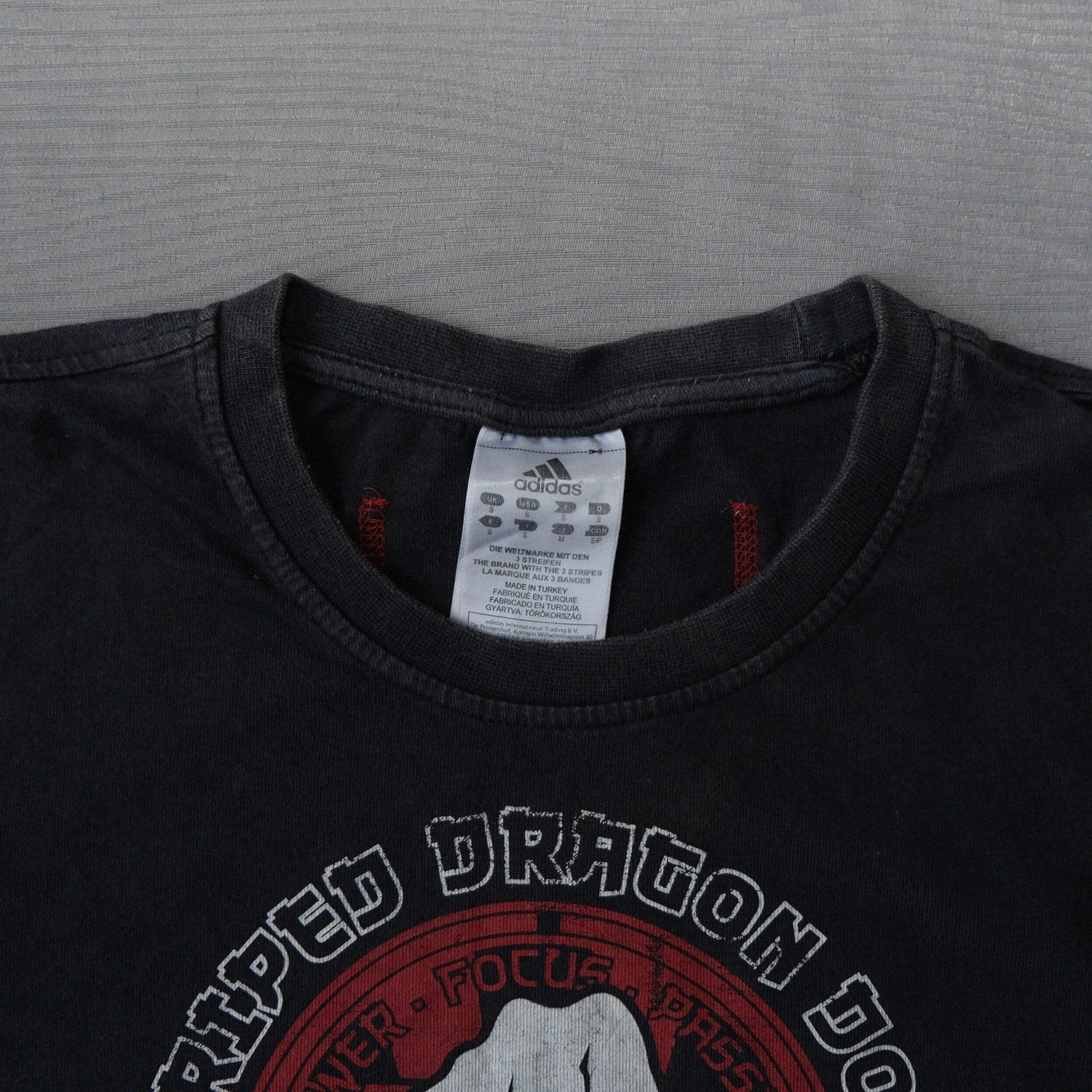 Adidas 'Striped Dragon Dojo' Graphic T-Shirt | Size M | Made in Turkey 🇹🇷 - 图片 6