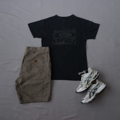 Oakley Distressed Logo Tee | Men’s Size S | Early 2000s Vintage 🕶️